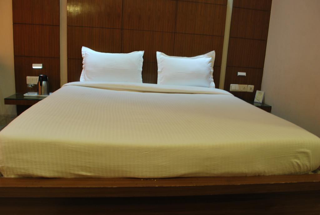 Hotel Basera Brij Bhoomi Vrindāvan Dış mekan fotoğraf